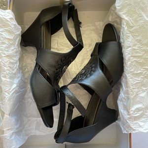 Elditas sandals black viveka